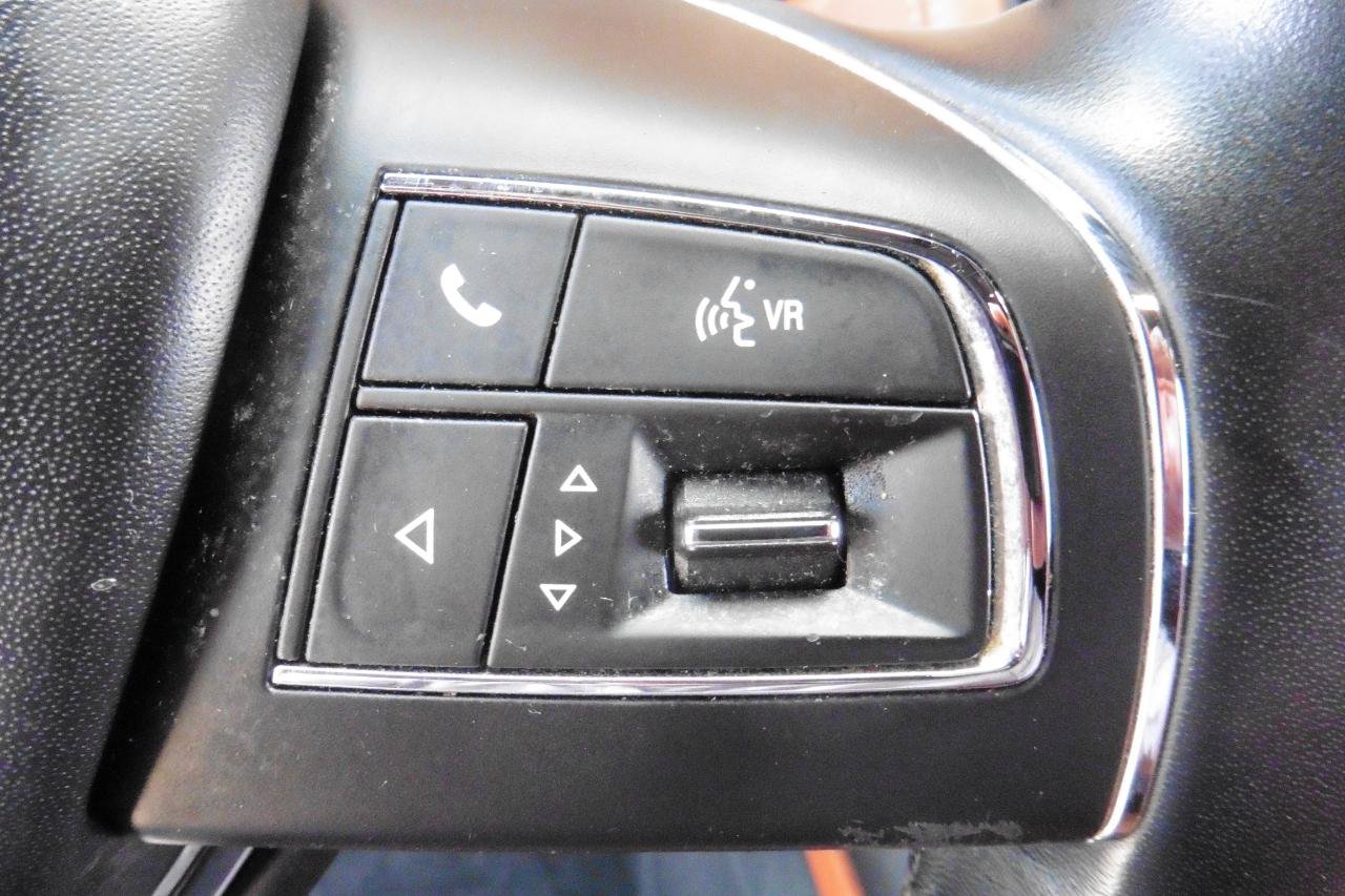 Used 2019 Maserati Levante GranLusso AWD/4WD image 8