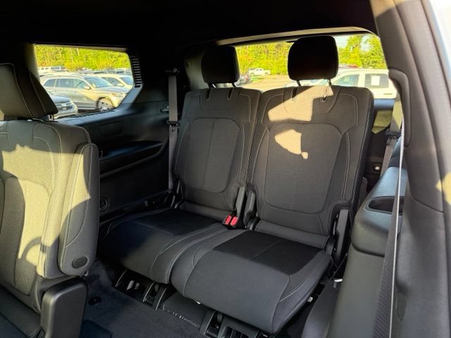 New 2026 Jeep Grand Cherokee L Laredo AWD/4WD image 27