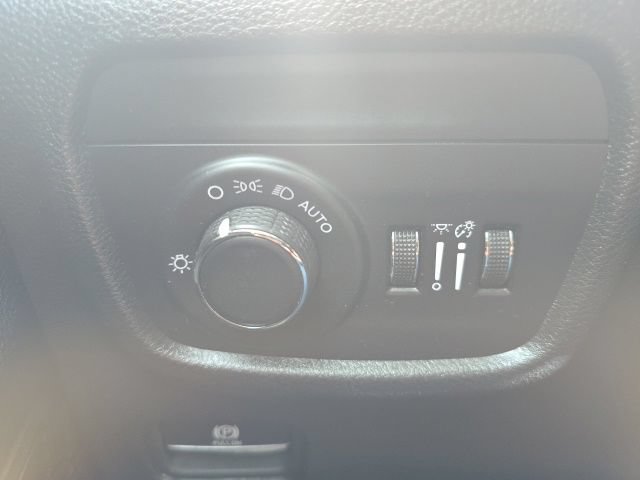 Certified 2024 Jeep Grand Cherokee Altitude AWD/4WD image 12