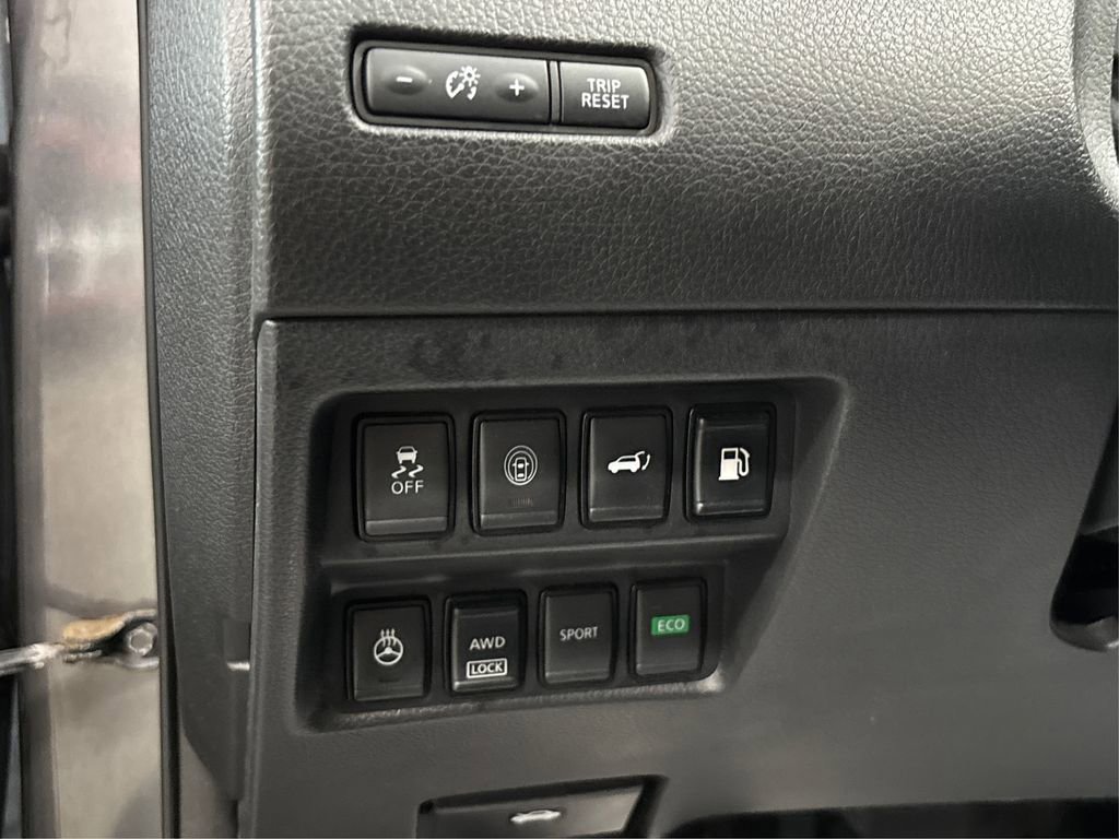 Used 2018 Nissan Rogue SL w/ Premium Package image 33