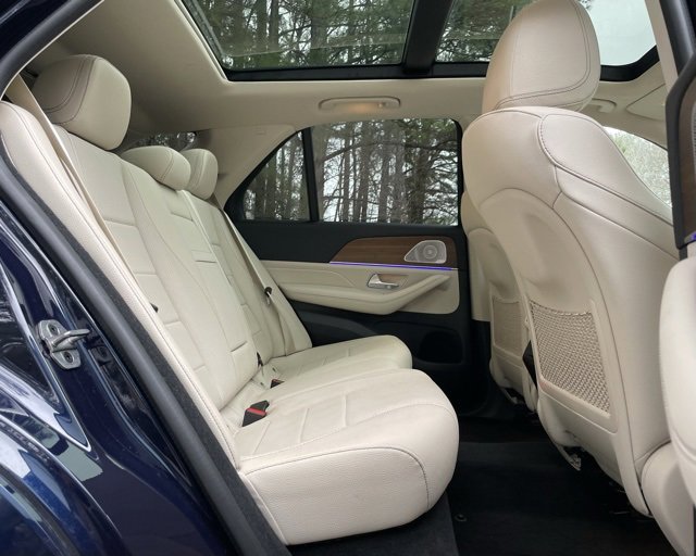 Used 2021 Mercedes-Benz GLE 350 w/ AMG Line Exterior image 18