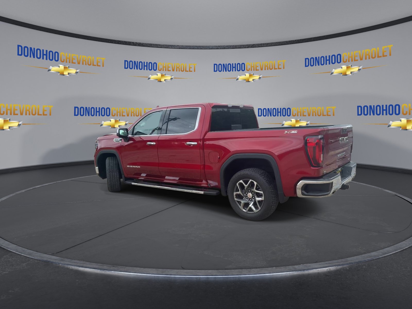 Used 2026 GMC Sierra 1500 SLT w/ SLT Premium Plus Package AWD/4WD image 6