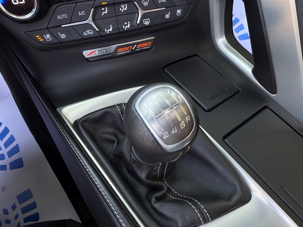 Used 2016 Chevrolet Corvette Z06 w/ 3LZ Preferred Equipment Group image 45