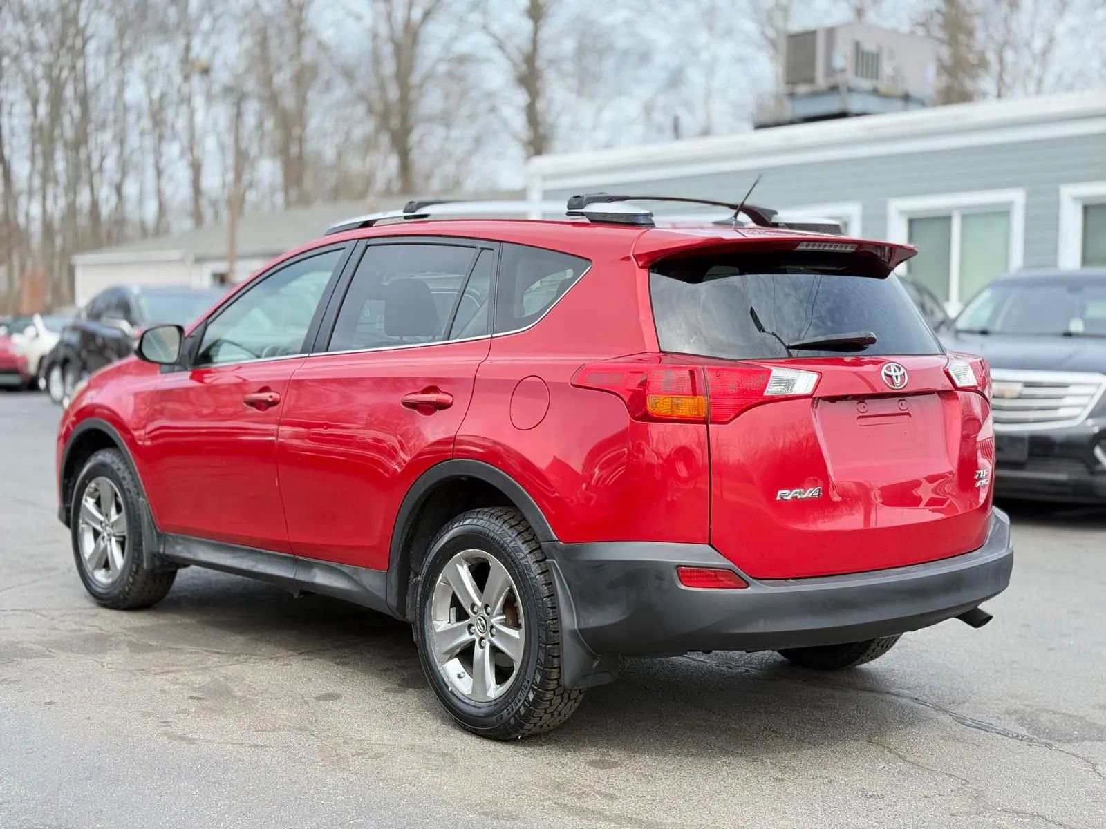 Used 2015 Toyota RAV4 XLE w/ Four Season Floor Mat Package image 7