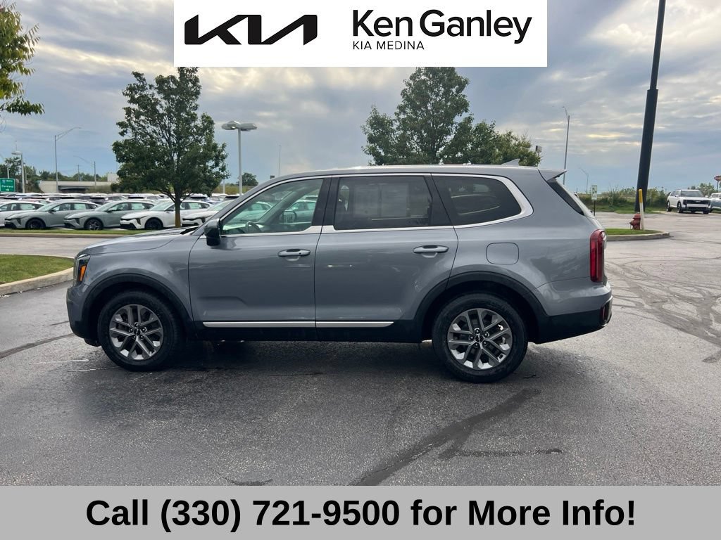 Used 2024 Kia Telluride LX FWD image 16