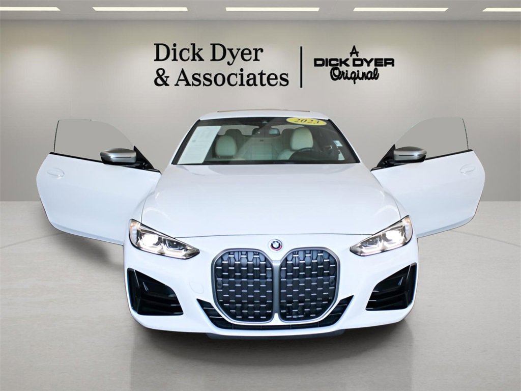 Used 2023 BMW M440i Coupe w/ Premium Package image 8