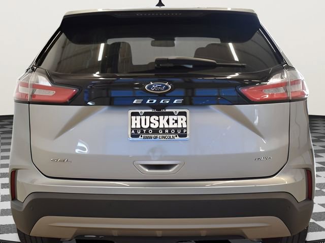 Used 2022 Ford Edge SEL image 11