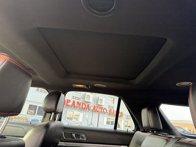 Used 2017 Ford Explorer Sport w/ Equipment Group 401A image 17