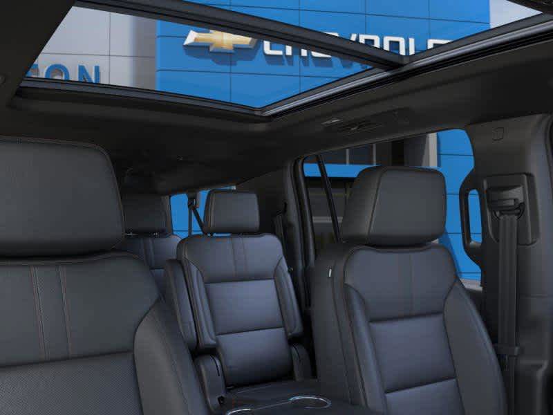 New 2026 Chevrolet Suburban RST w/ RST Capability Package AWD/4WD image 24