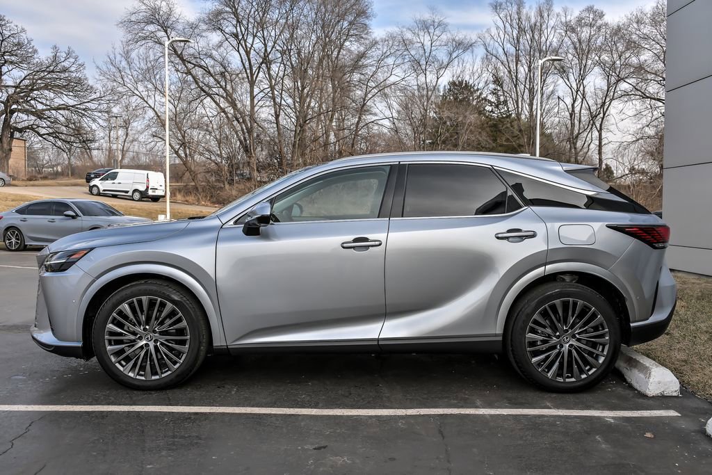 Used 2023 Lexus RX 350 350 Luxury w/ Cold Area Package image 5