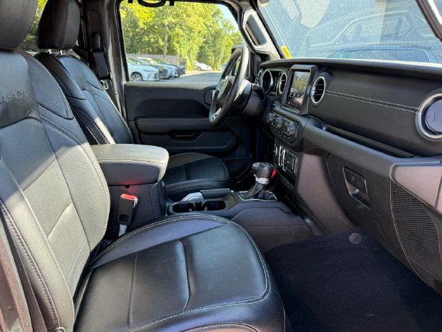 Used 2021 Jeep Wrangler Unlimited Sahara AWD/4WD image 28