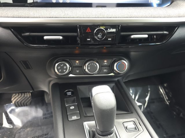 Used 2026 Nissan Kicks S FWD image 24