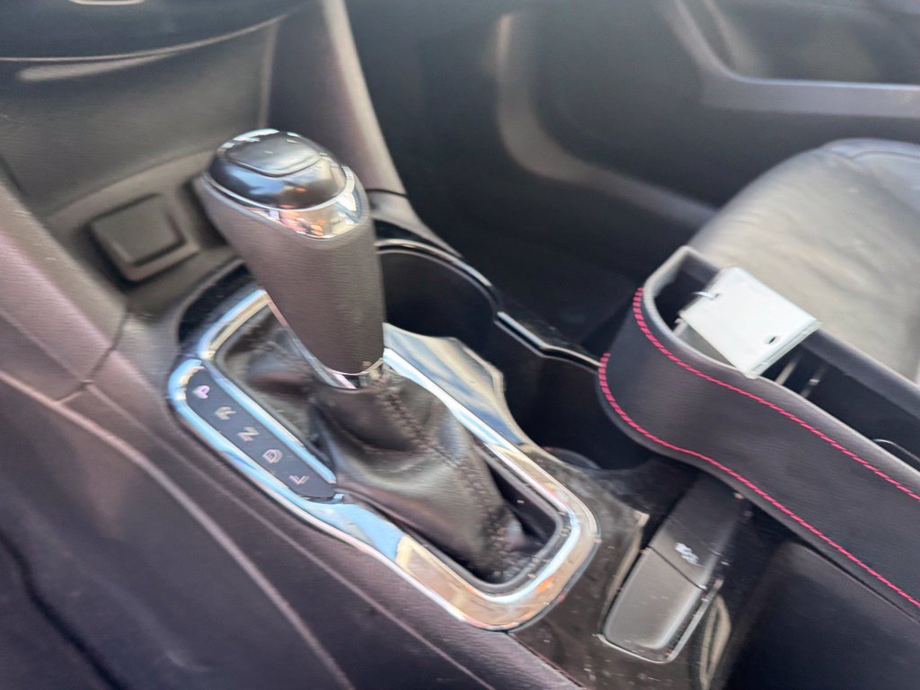 Used 2017 Chevrolet Cruze Premier FWD image 19