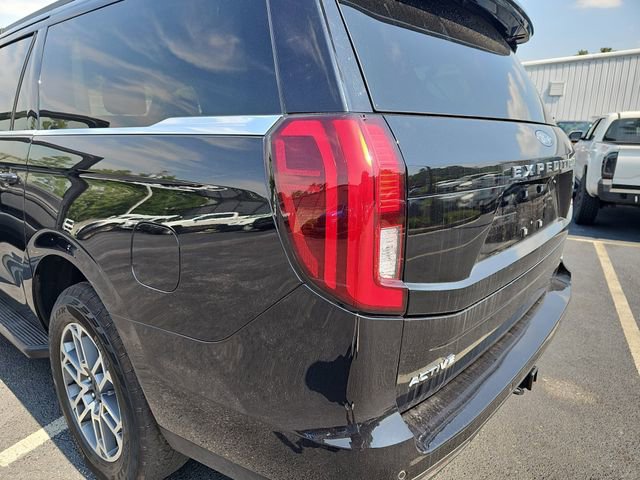 Used 2025 Ford Expedition Max Active AWD/4WD image 41