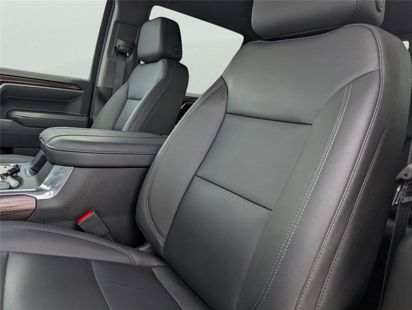 Used 2026 Chevrolet Silverado 1500 LT image 13