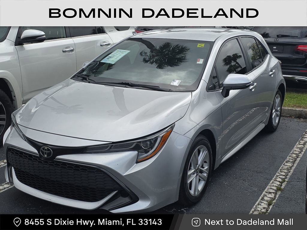 Used 2022 Toyota Corolla SE image 2
