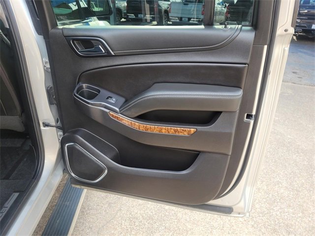 Used 2020 Chevrolet Suburban Premier image 12