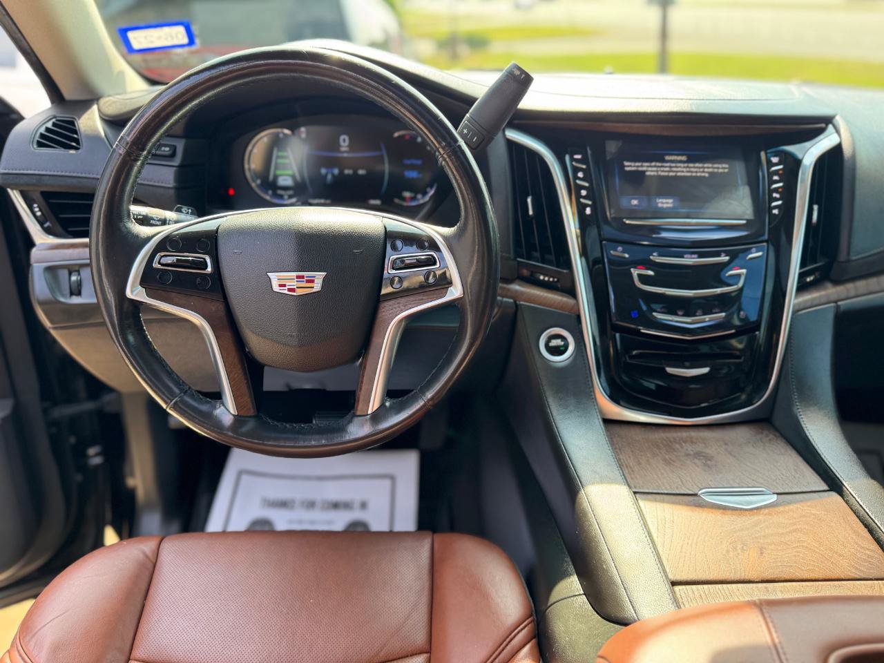 Used 2018 Cadillac Escalade Luxury RWD image 15