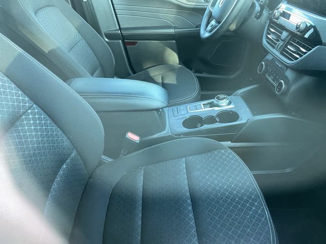 Certified 2025 Ford Escape Active FWD image 11