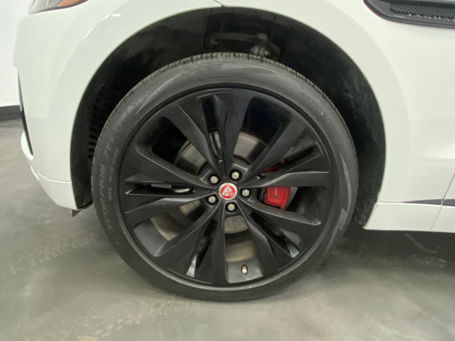 Used 2020 Jaguar F-PACE S image 19