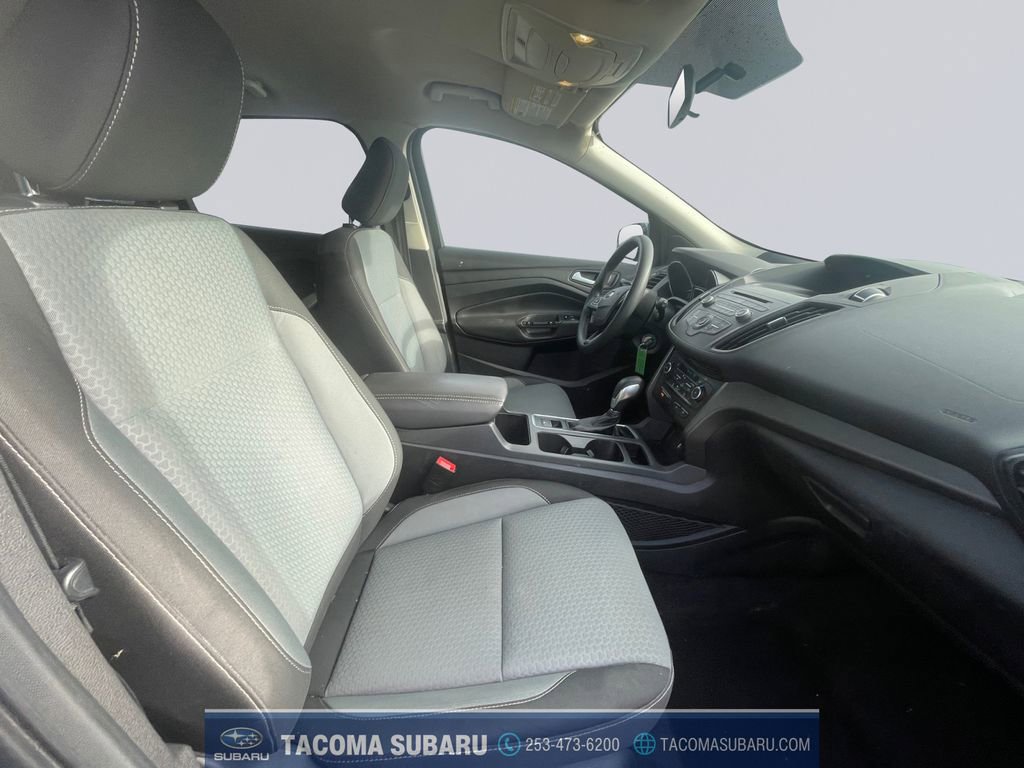 Used 2018 Ford Escape SE image 17