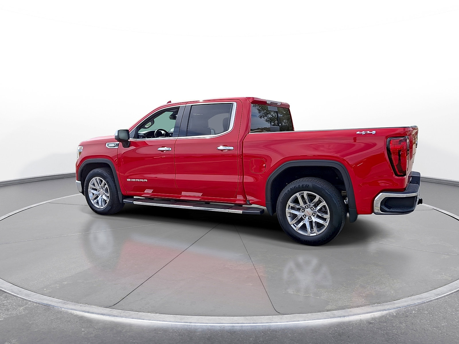 Used 2021 GMC Sierra 1500 SLT w/ SLT Premium Plus Package AWD/4WD image 6