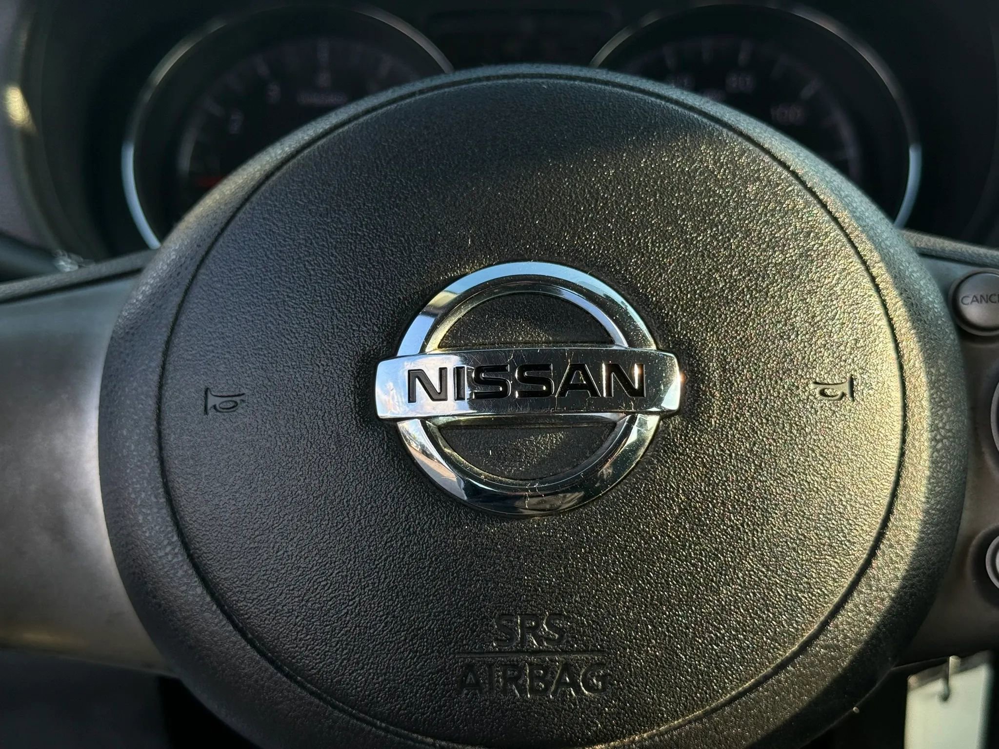 Used 2012 Nissan Versa SV FWD image 22