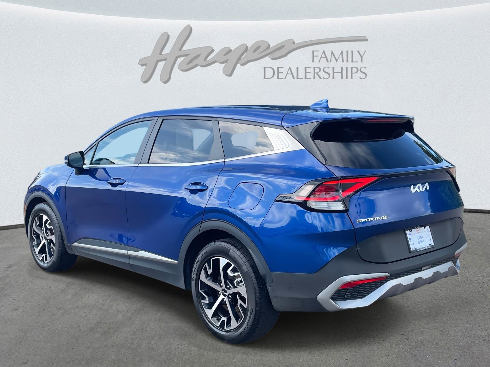 Used 2023 Kia Sportage EX image 34