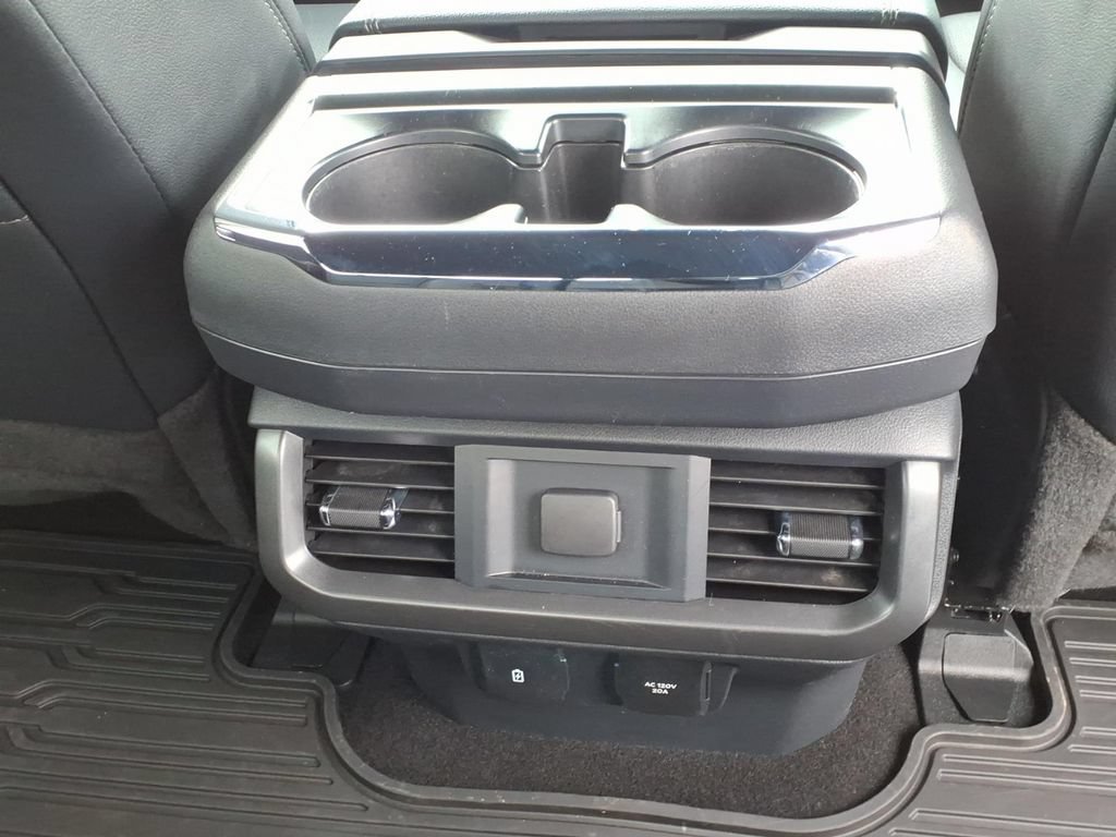 Used 2024 Ford F150 Lariat AWD/4WD image 17