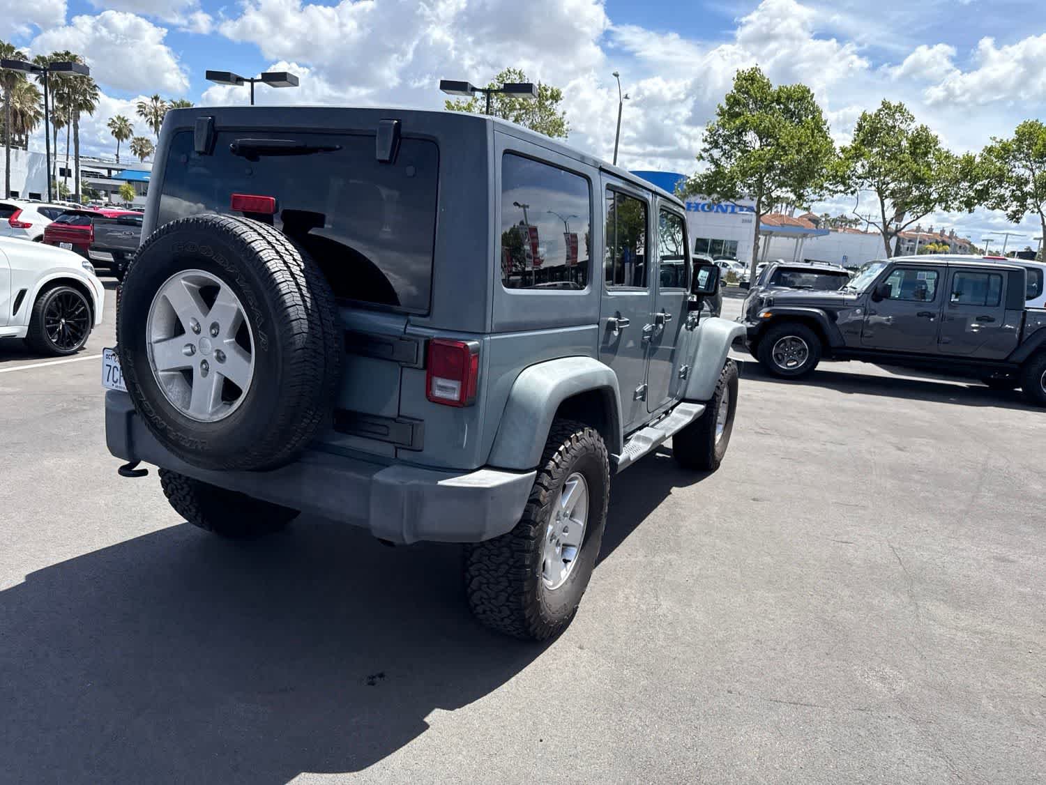 Used 2014 Jeep Wrangler Unlimited Sport w/ Quick Order Package 24S AWD/4WD image 17