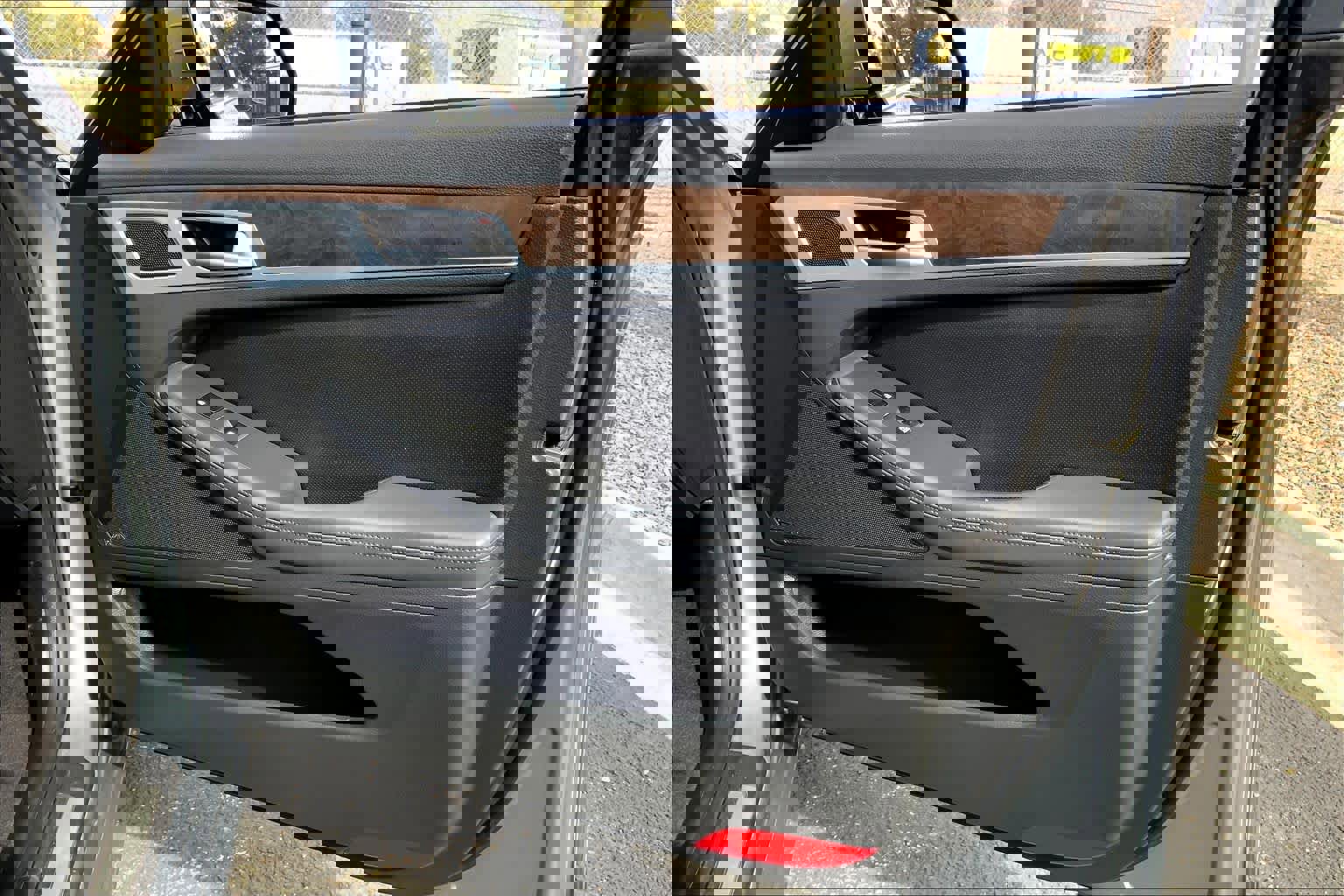 Used 2015 Hyundai Genesis 3.8 w/ Option Group 04 image 19