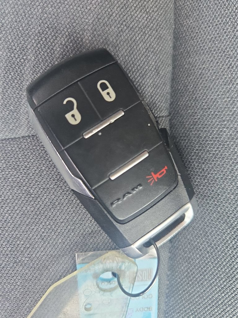 Used 2019 RAM 2500 Big Horn AWD/4WD image 32