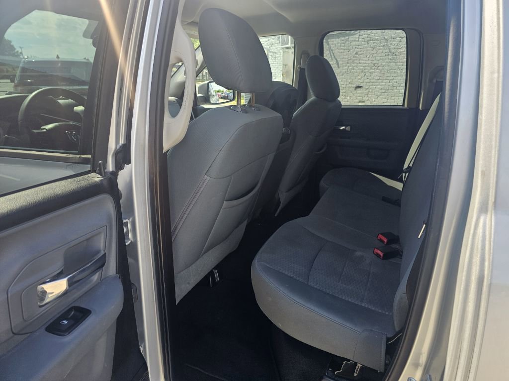Used 2013 RAM 1500 Classic SLT w/ Remote Start & Security Group RWD image 32