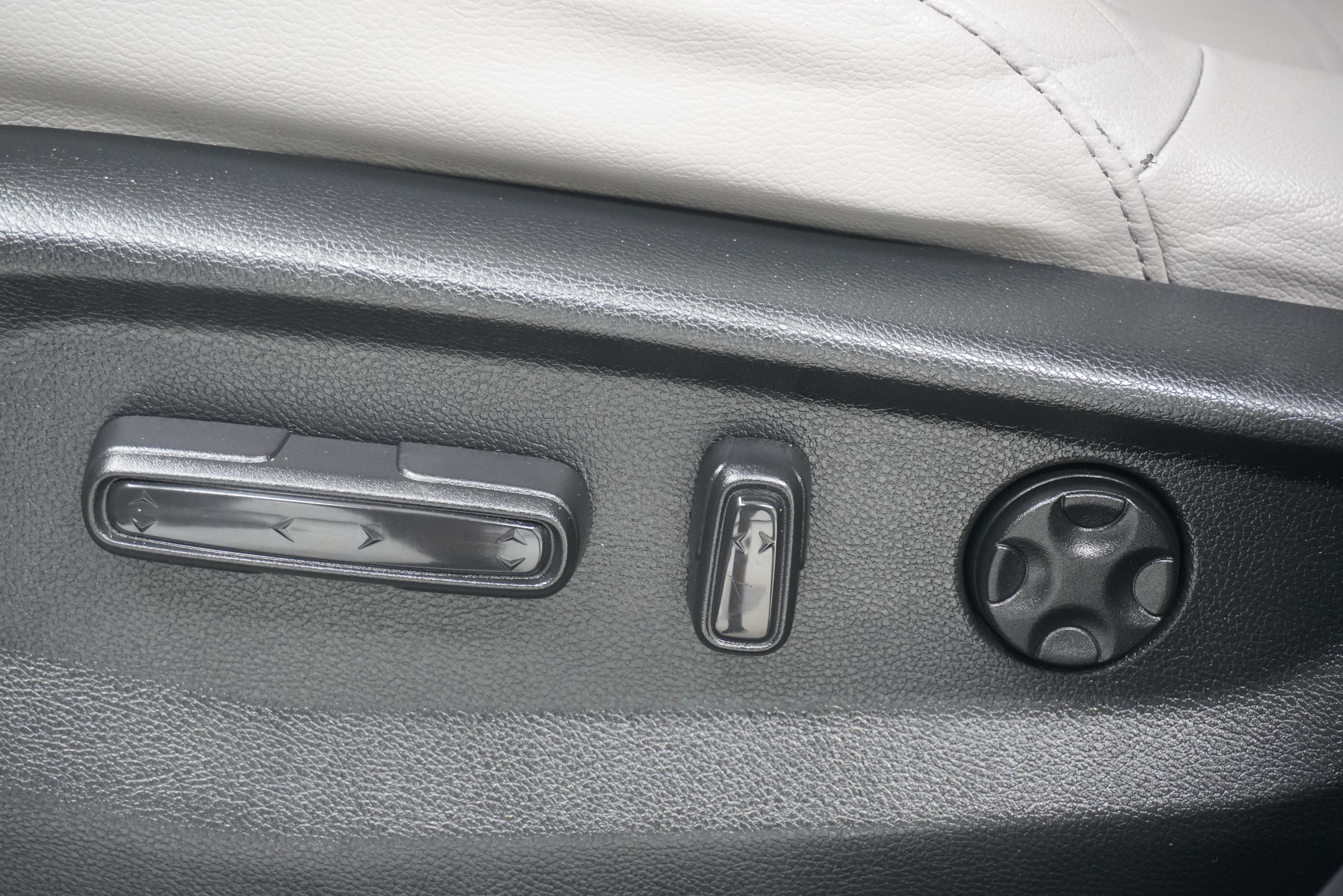 Used 2018 Honda CR-V EX-L image 13
