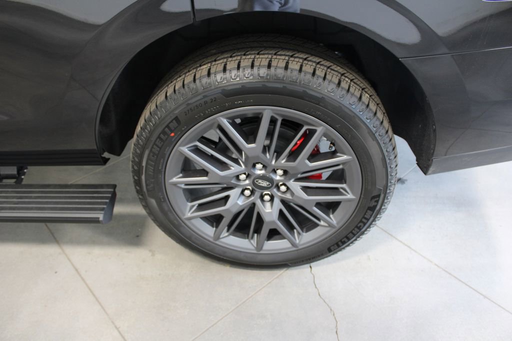 New 2025 Ford Expedition Platinum w/ Stealth Performance Package image 59