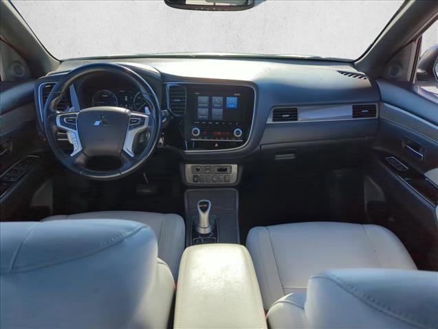 Used 2022 Mitsubishi Outlander SEL image 24