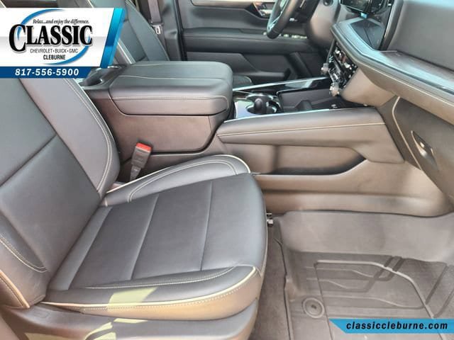 Used 2025 Chevrolet Tahoe Premier AWD/4WD image 15