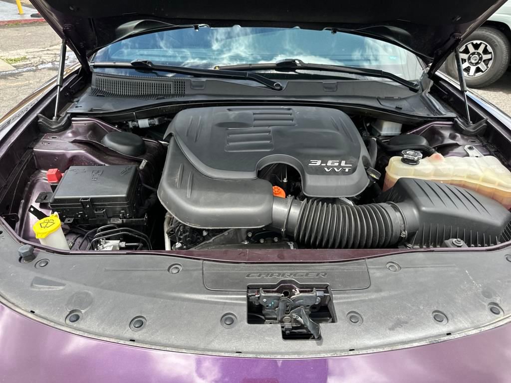 Used 2021 Dodge Charger SXT w/ Blacktop Package image 21