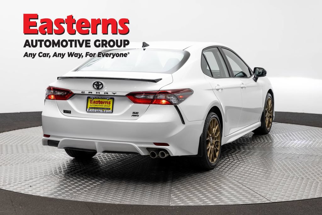 Used 2024 Toyota Camry SE w/ Convenience Package AWD/4WD image 5