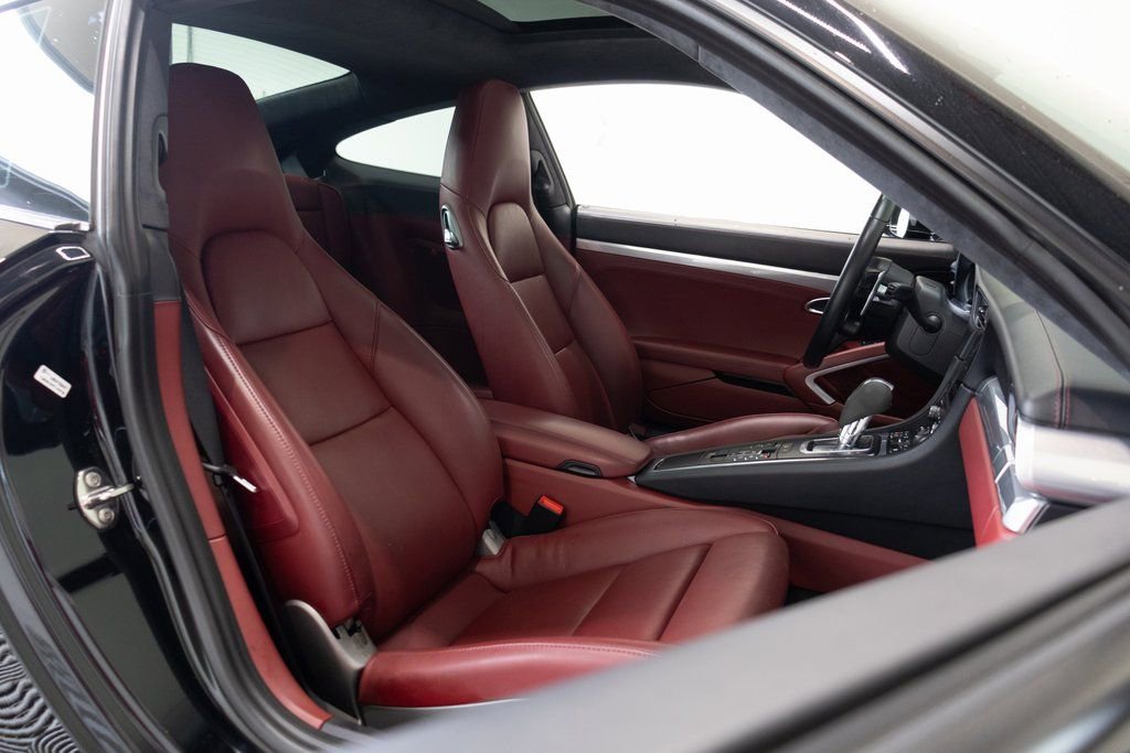 Used 2017 Porsche 911 Carrera S image 28