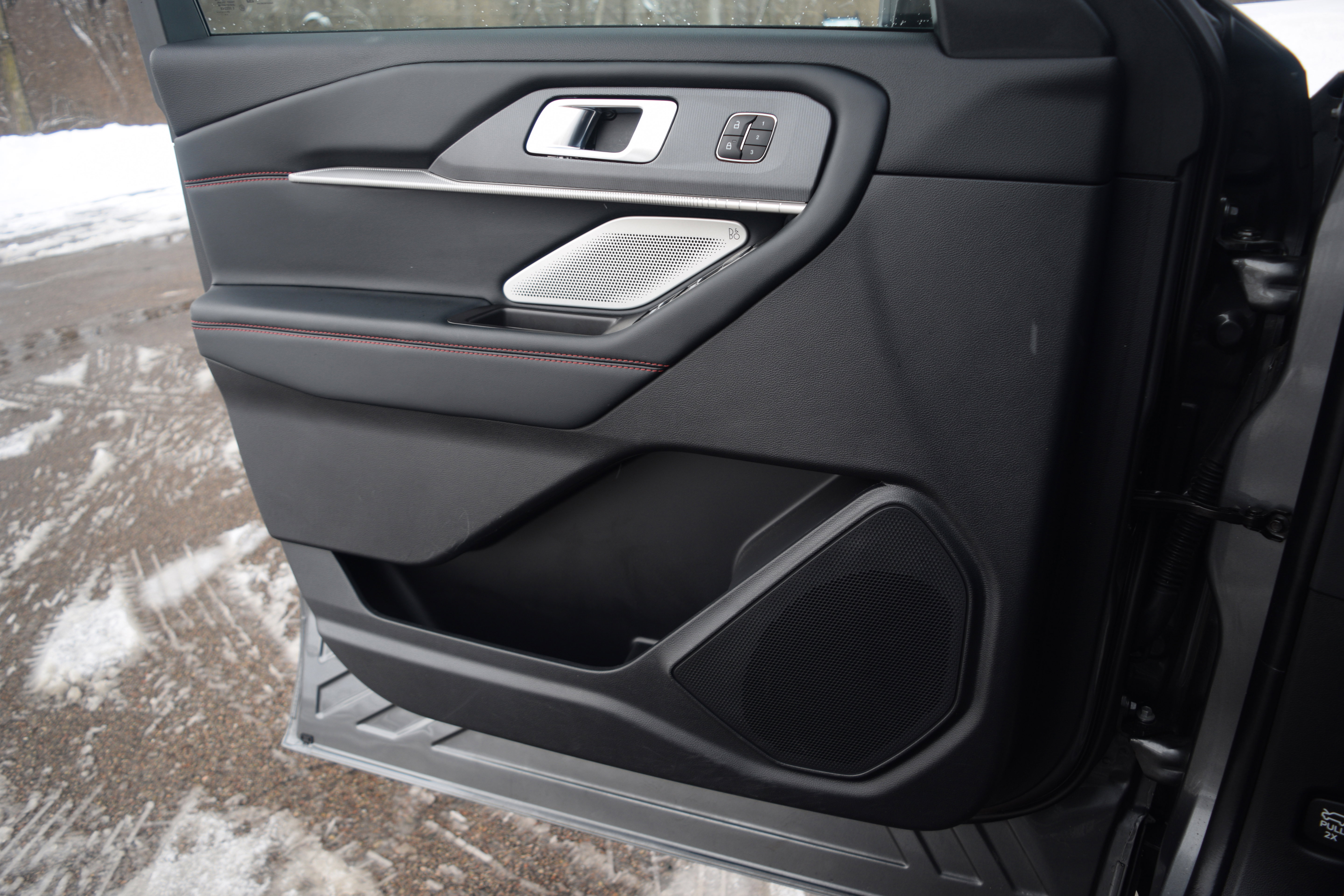 Used 2025 Ford Explorer ST image 20