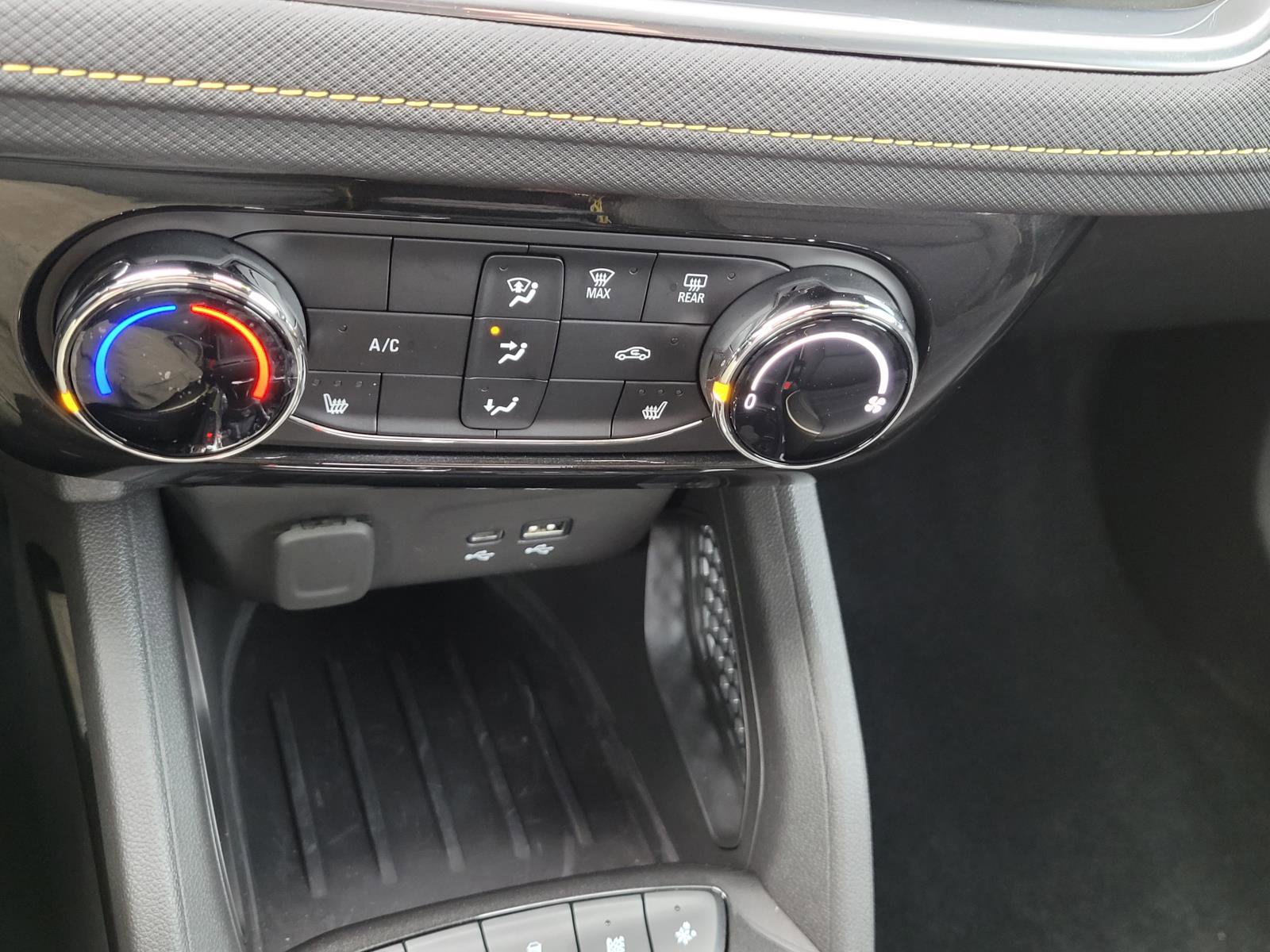 Used 2025 Chevrolet TrailBlazer ACTIV image 27