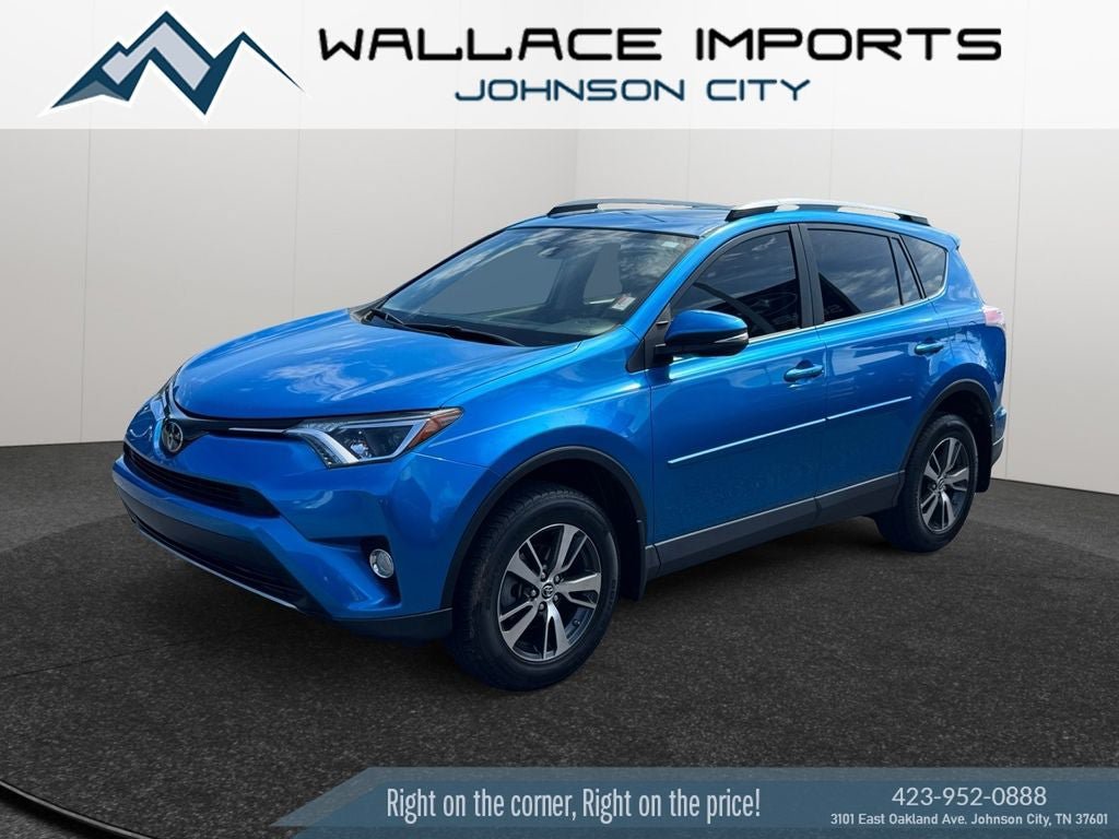 Used 2017 Toyota RAV4 XLE FWD image 2