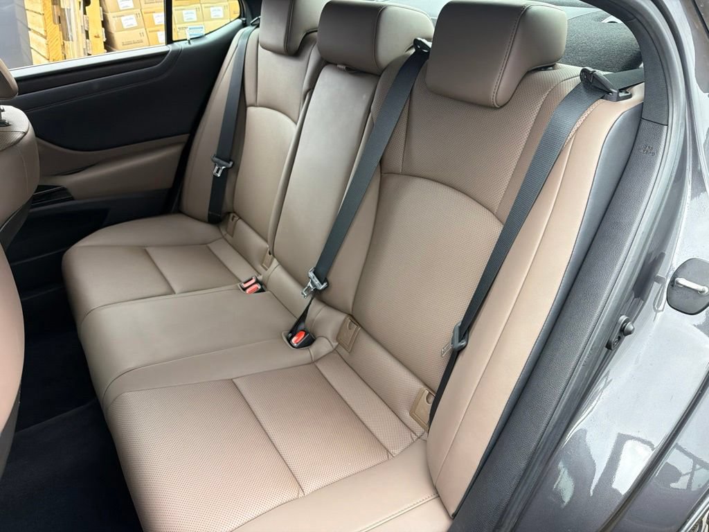 Used 2023 Lexus ES 350 w/ Premium Package FWD image 22