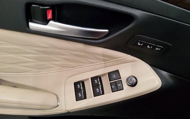 Used 2020 Toyota Avalon Limited w/ Advanced Safety Package image 22