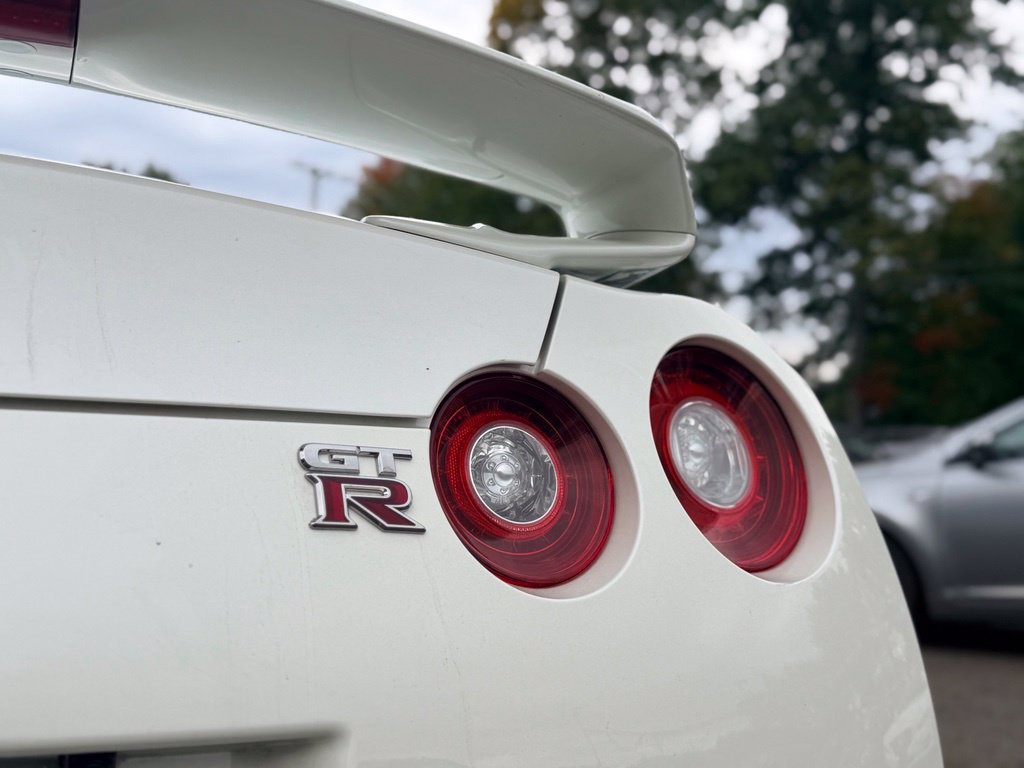 Used 2015 Nissan GT-R Premium AWD/4WD image 36