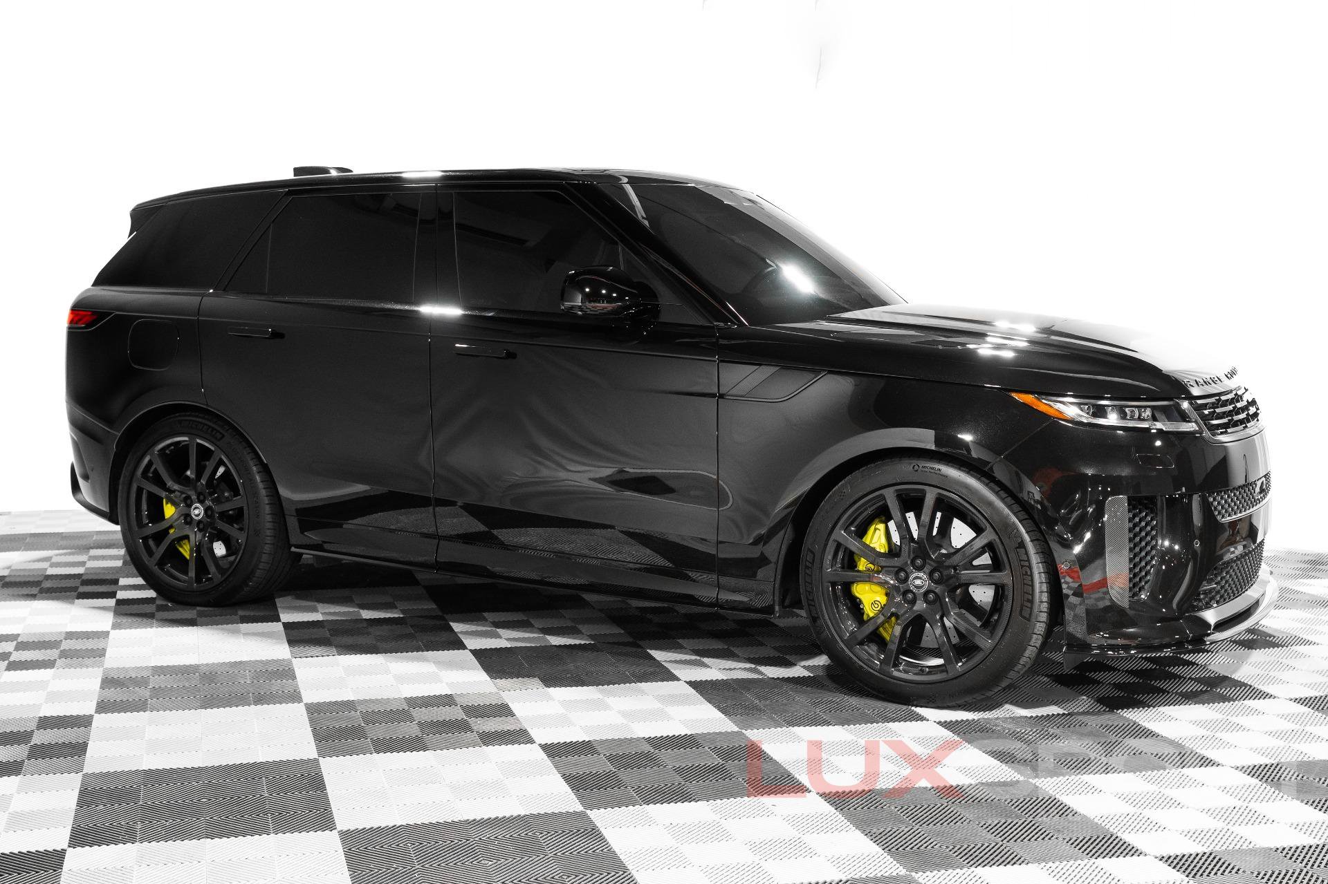 Used 2024 Land Rover Range Rover Sport AWD/4WD image 2