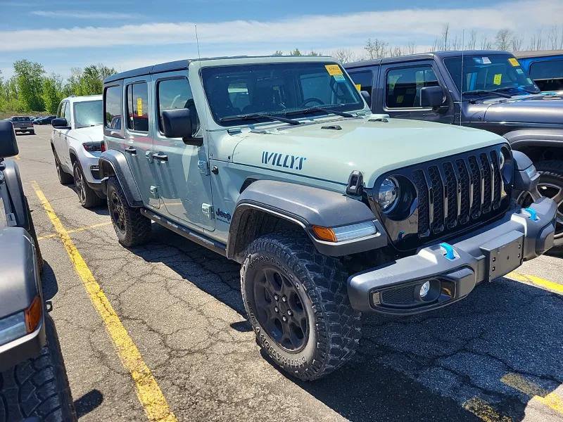 Used 2023 Jeep Wrangler Unlimited w/ Cold Weather Group AWD/4WD image 3