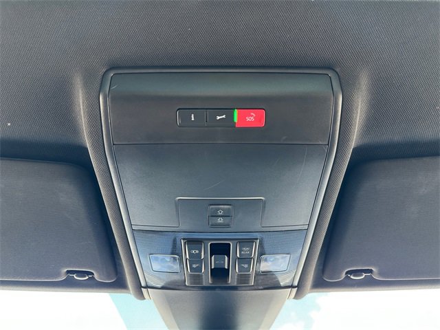 Used 2021 Volkswagen Atlas Cross Sport SEL Premium image 28