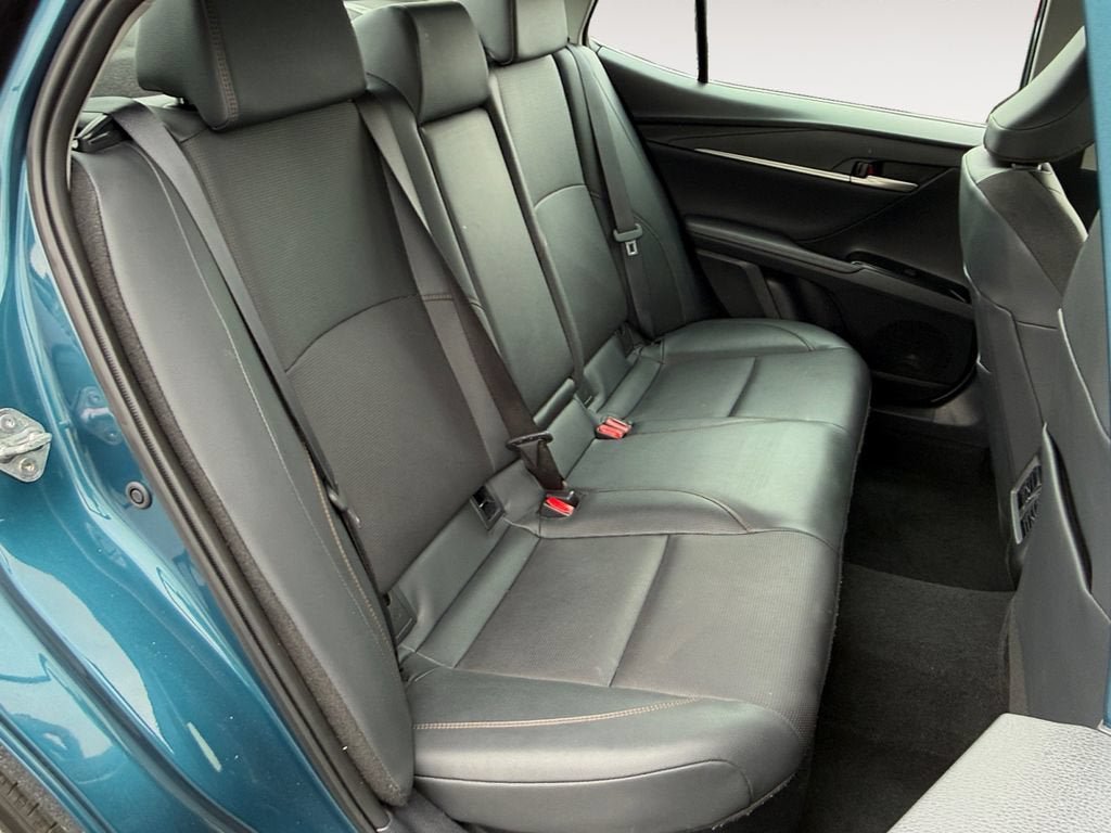 Used 2025 Toyota Camry XLE FWD image 23
